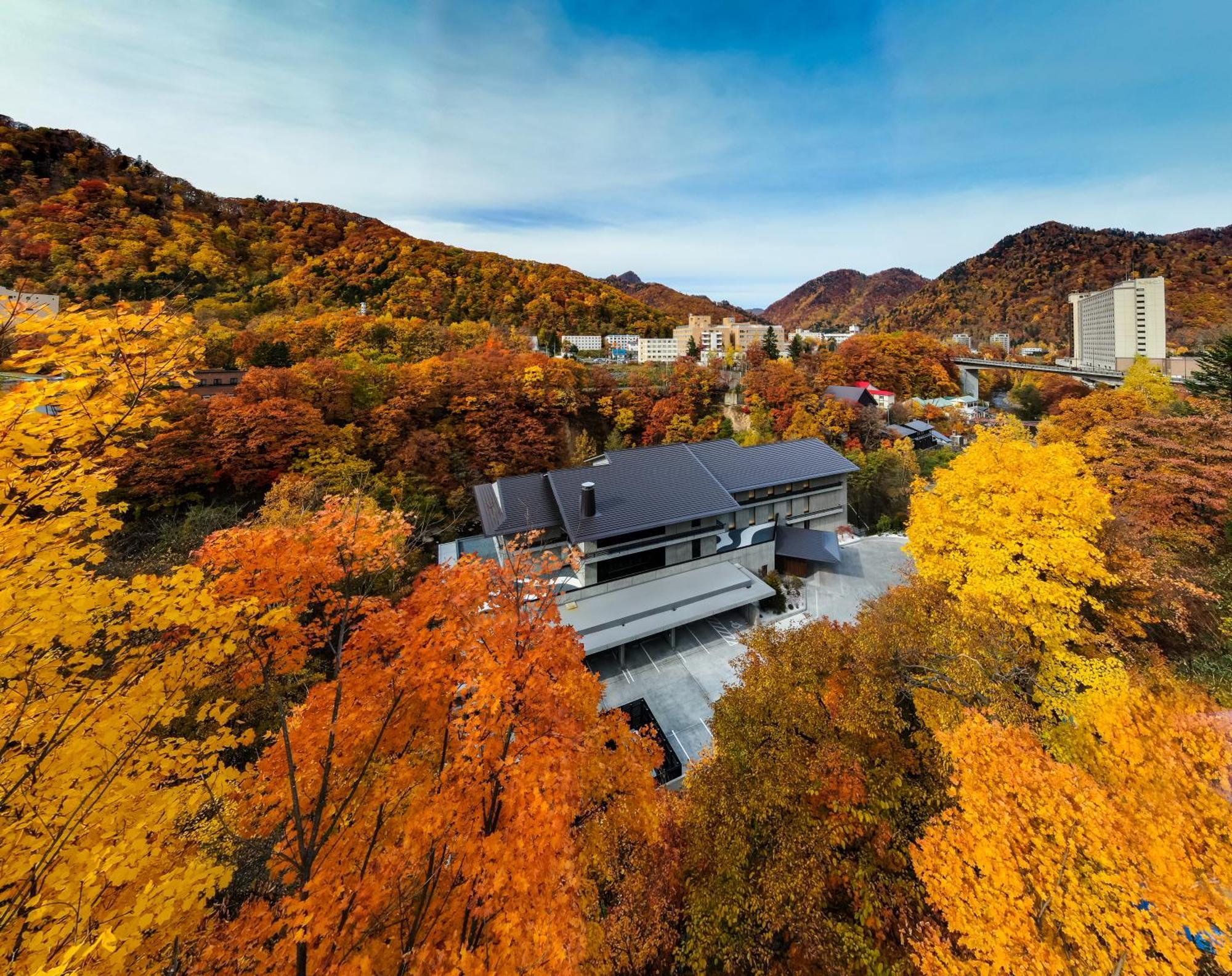 Chalet Ivy Jozankei Hotel Sapporo Exterior photo